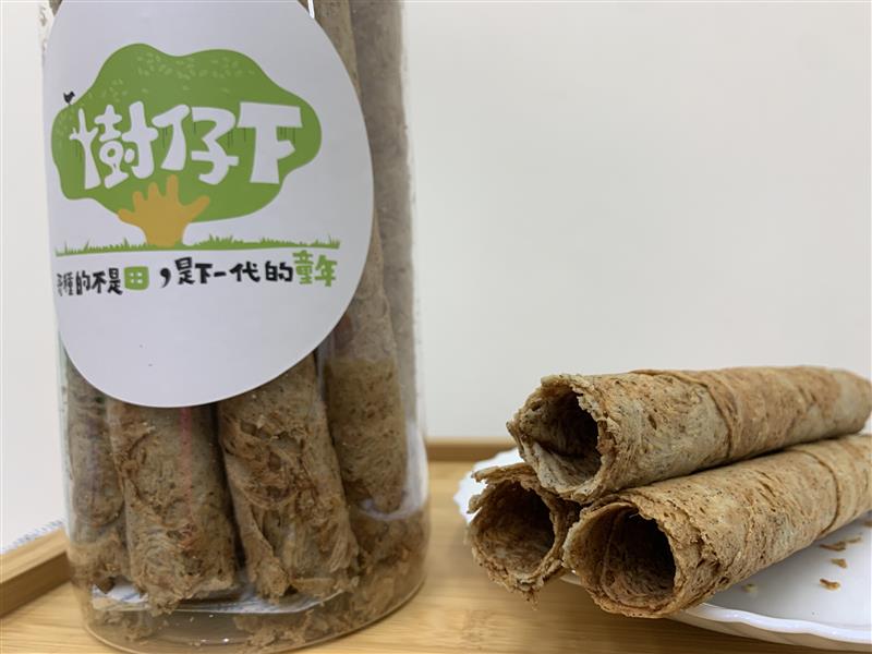 黑米蛋捲,樹仔下